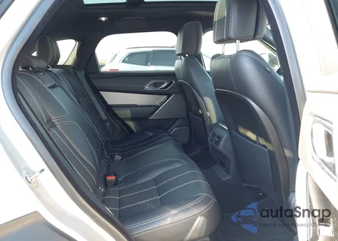 2018 Land Rover Range Rover Velar P380 First Edition/P380 Hse R-Dynamic z USA, uszkodzony, nr VIN SALYM2RV6JA757801